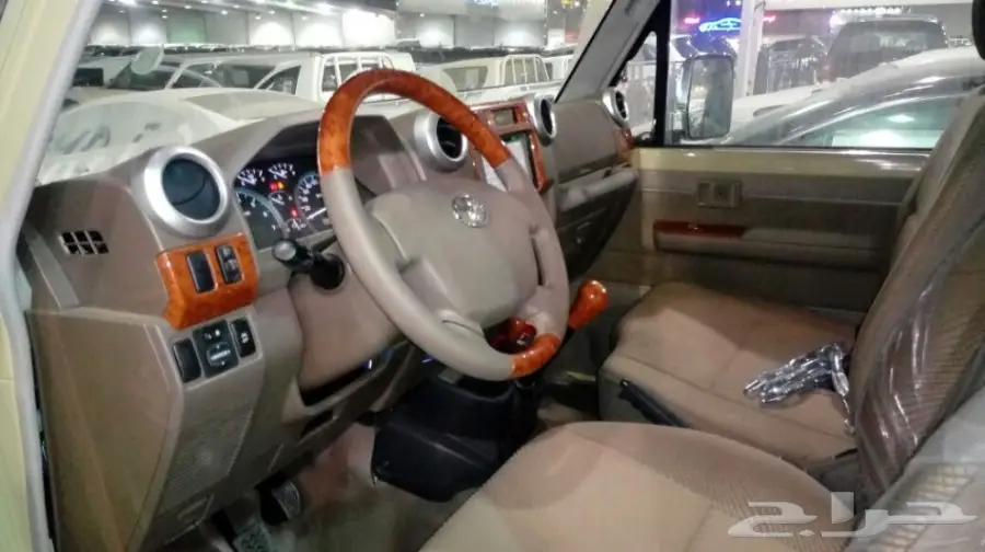 تويوتا شاص 2016بيج بدون ونش - معرض سما فرع 2 (image 19)