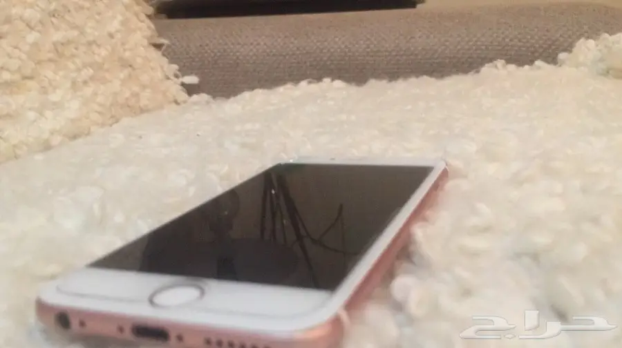 iPhone 6s Rose - 128GB - Like New! (image 1)