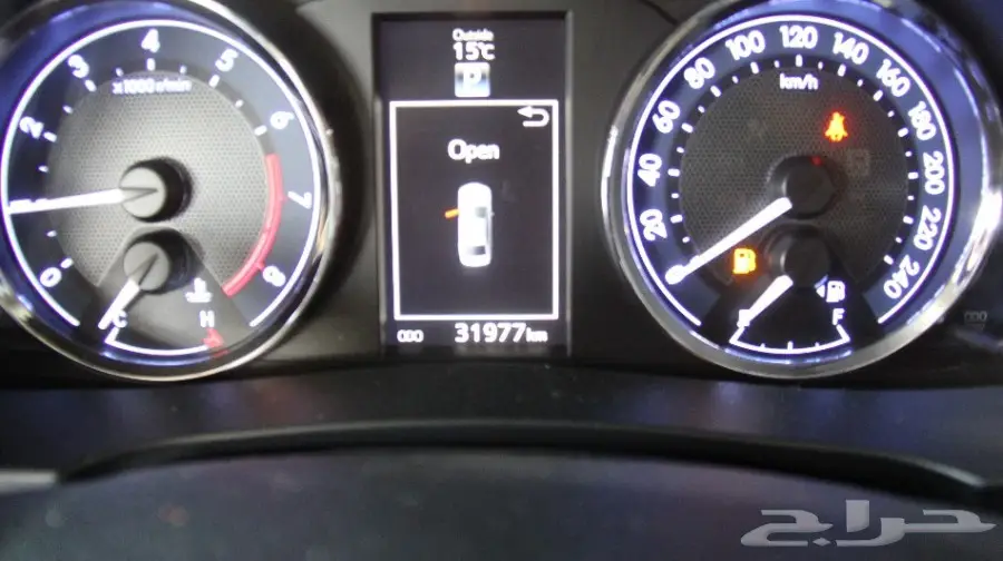 تويوتا كورولا 2016 بصمة (image 14)