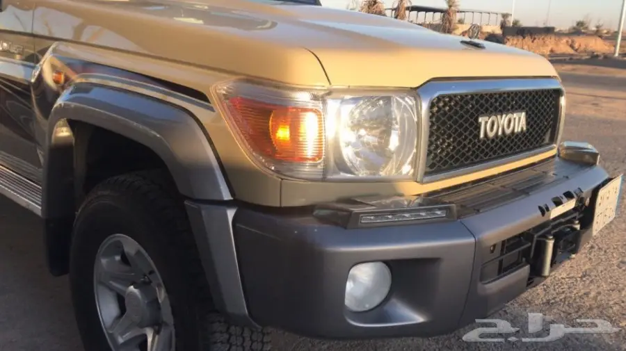 تويوتا شاص 2014 رفرف سعودي  (image 2)