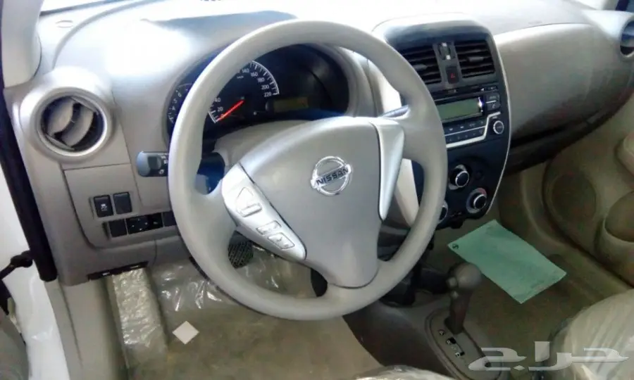 للبيع سياره نيسان صنى 2018 ابيض ستاندر (image 4)
