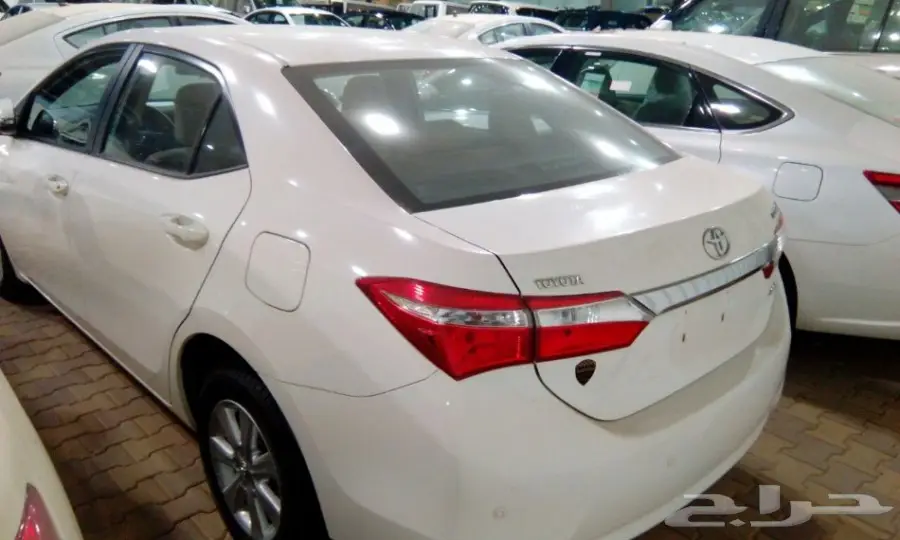 للبيع سياره كرولا 2014 نص فل (image 1)