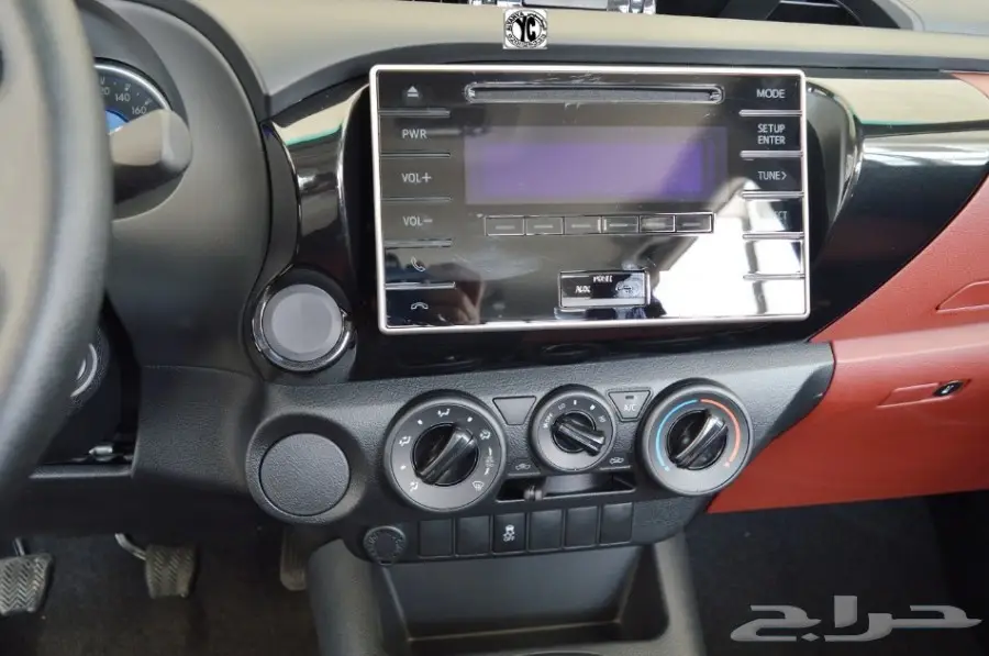 هايلكس جيرعادى غمارتين2.7لتر.بنزين2018 (image 18)