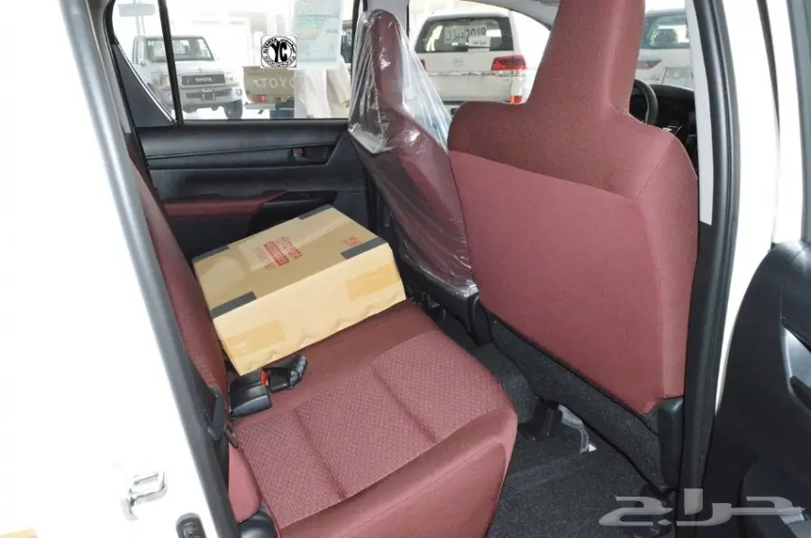 هايلكس جيرعادى غمارتين2.7لتر.بنزين2018 (image 21)