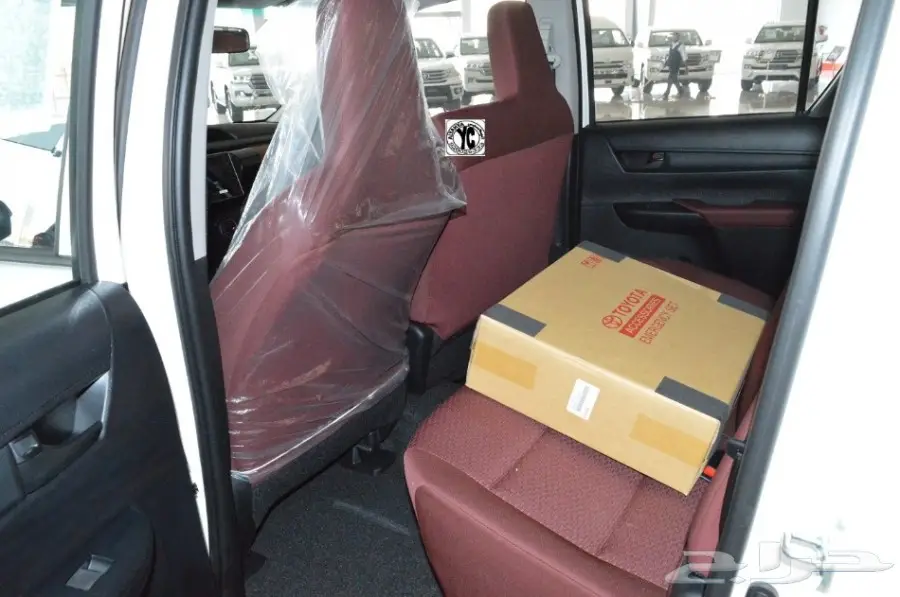 هايلكس جيرعادى غمارتين2.7لتر.بنزين2018 (image 22)