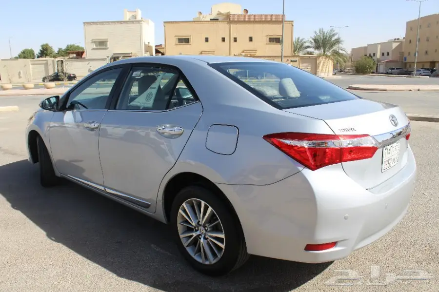  تويوتا كورولا فل كامل بصمة 2015  (image 4)