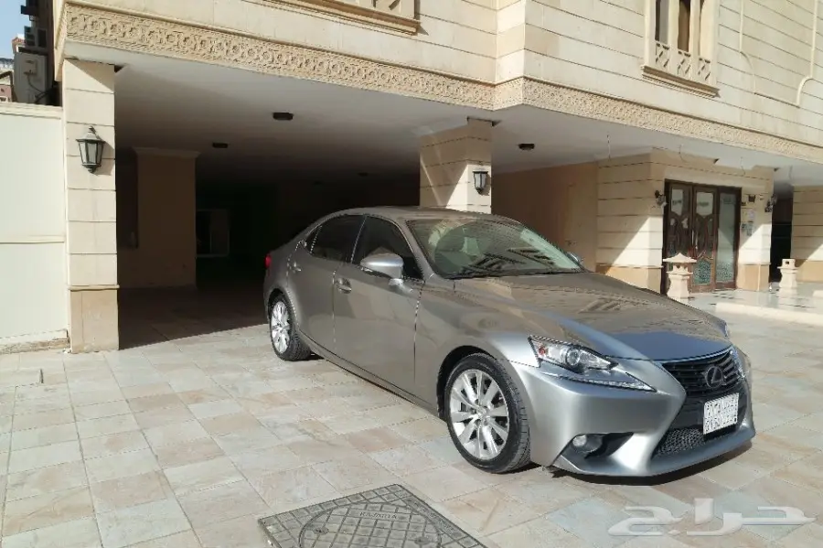 لكزس IS250 2015 (image 1)