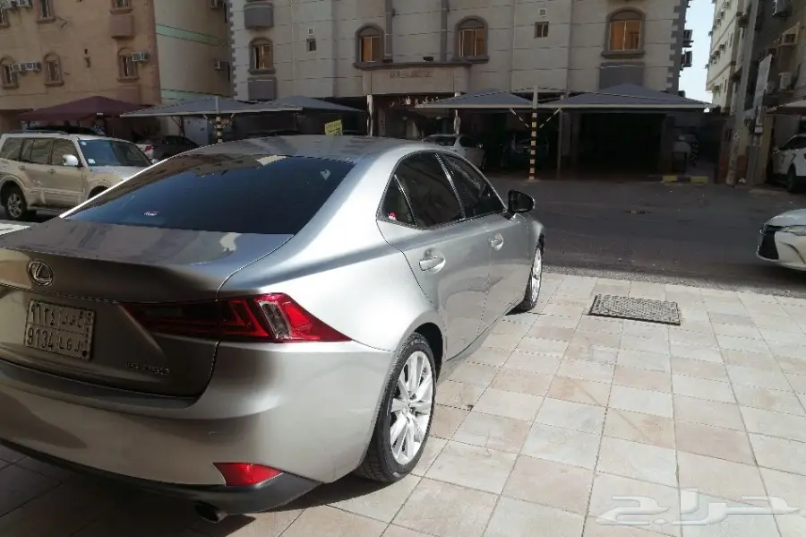 لكزس IS250 2015 (image 9)