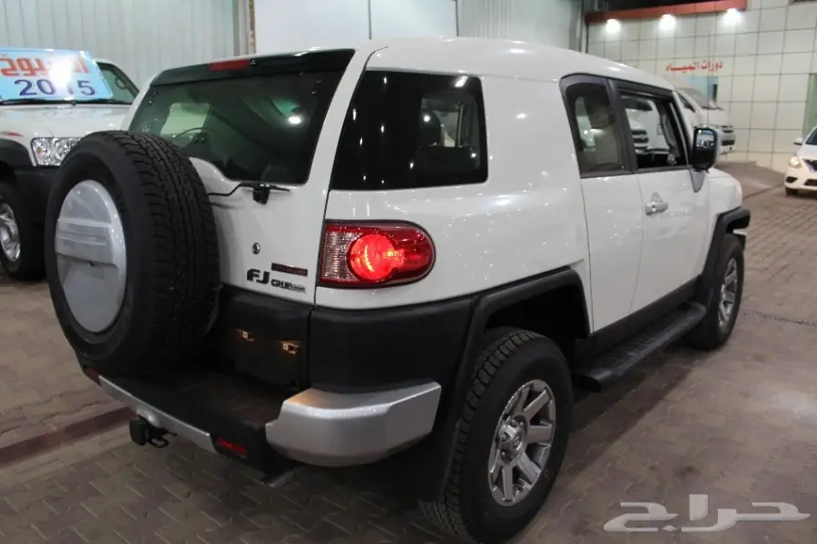 تويوتا اف جي موديل 2017 (image 4)