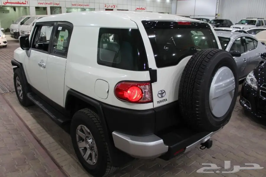 تويوتا اف جي موديل 2017 (image 5)