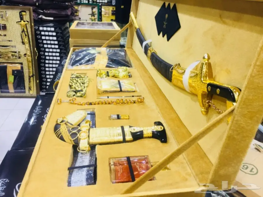 طقم هدايا فاخر يضفي جمالاً طبيعياً (image 1)