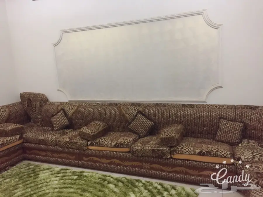 مجلس عربي للبيع  