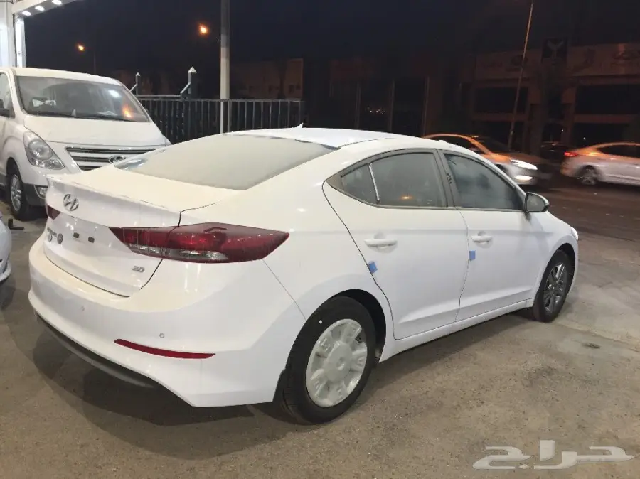   هيونداى النترا موديل 2018 مكينه 2.0 نص فل الوعلان لدى معرض عبد المجيد الخضر (image 5)