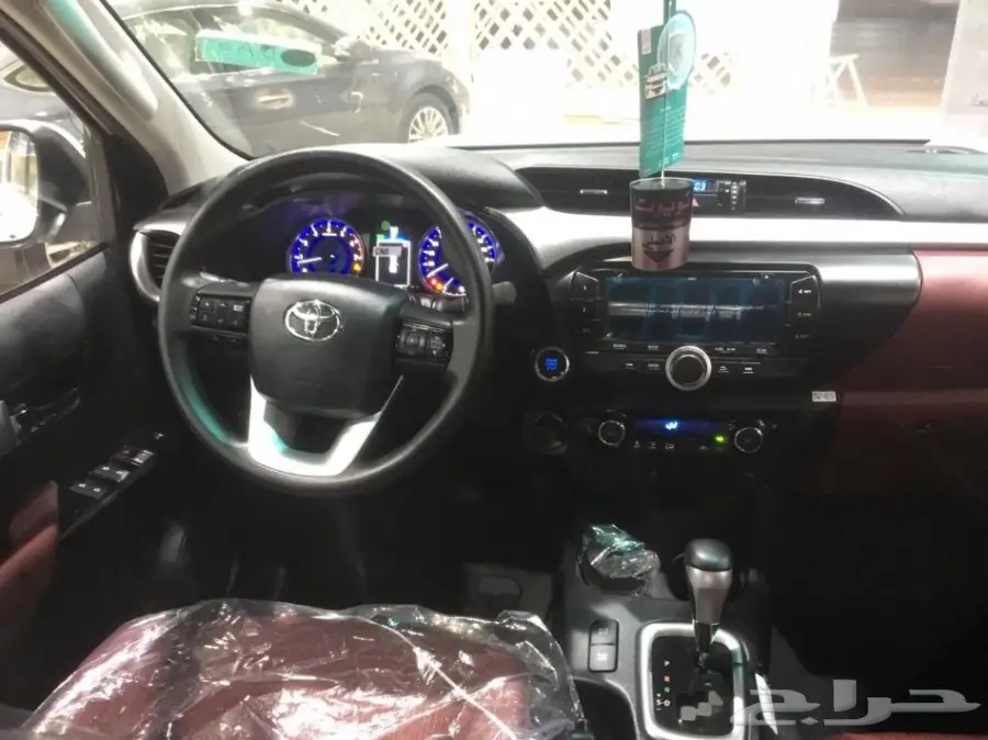 تويوتا هايلوكس غمارتين دبل توماتيك موديل 2017 (image 4)
