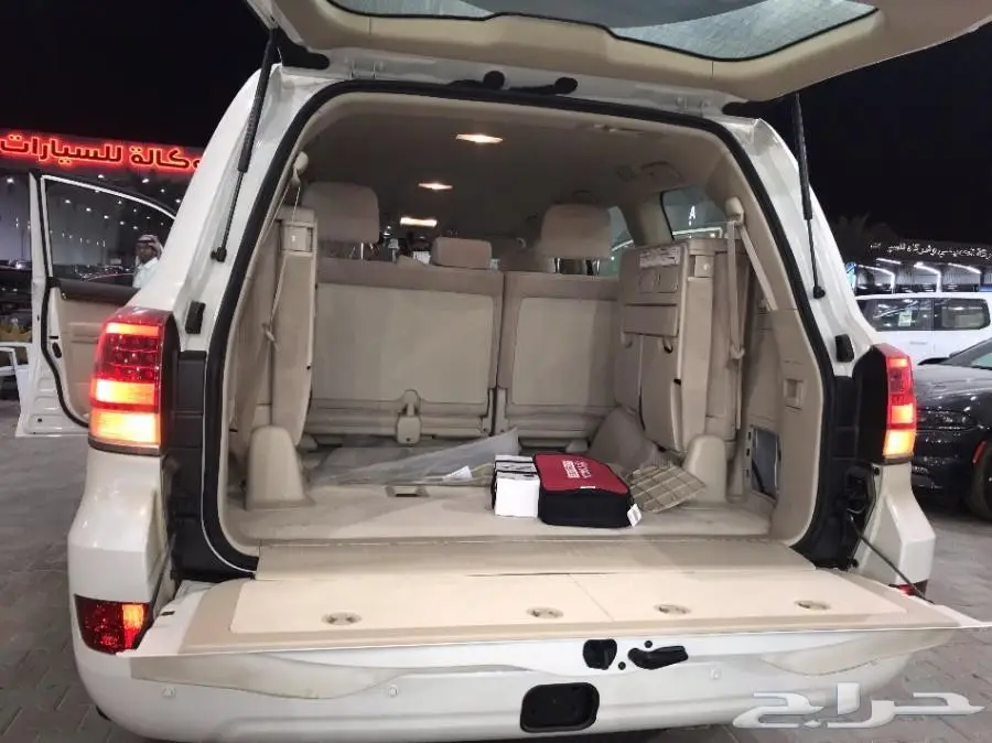 لاندكروزر 2018 GXR سعودي 6 سلندر (image 5)