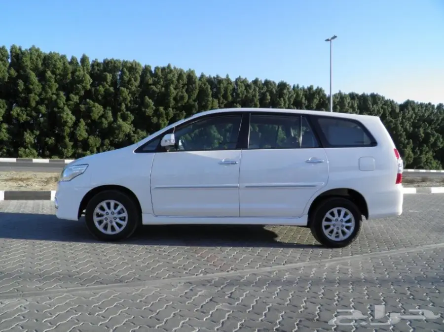 تويوتا اينوفا 2015 SEبلس  (image 4)