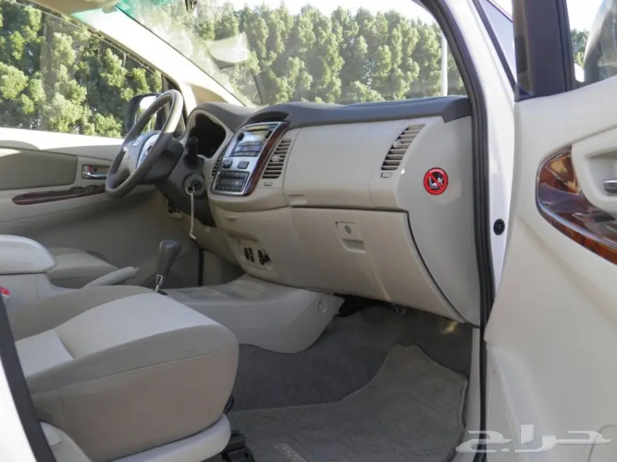 تويوتا اينوفا 2015 SEبلس  (image 9)