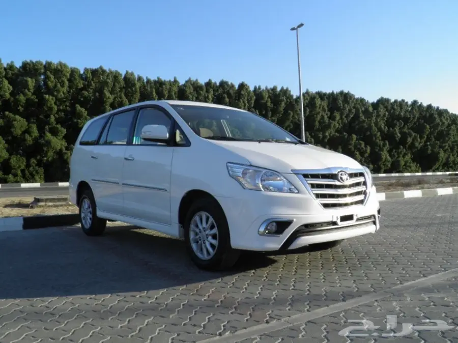 تويوتا اينوفا 2015 SEبلس  (image 13)