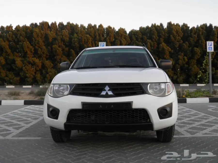 ميتسوبيشي L200 2013 - حالة ممتازة! (image 9)