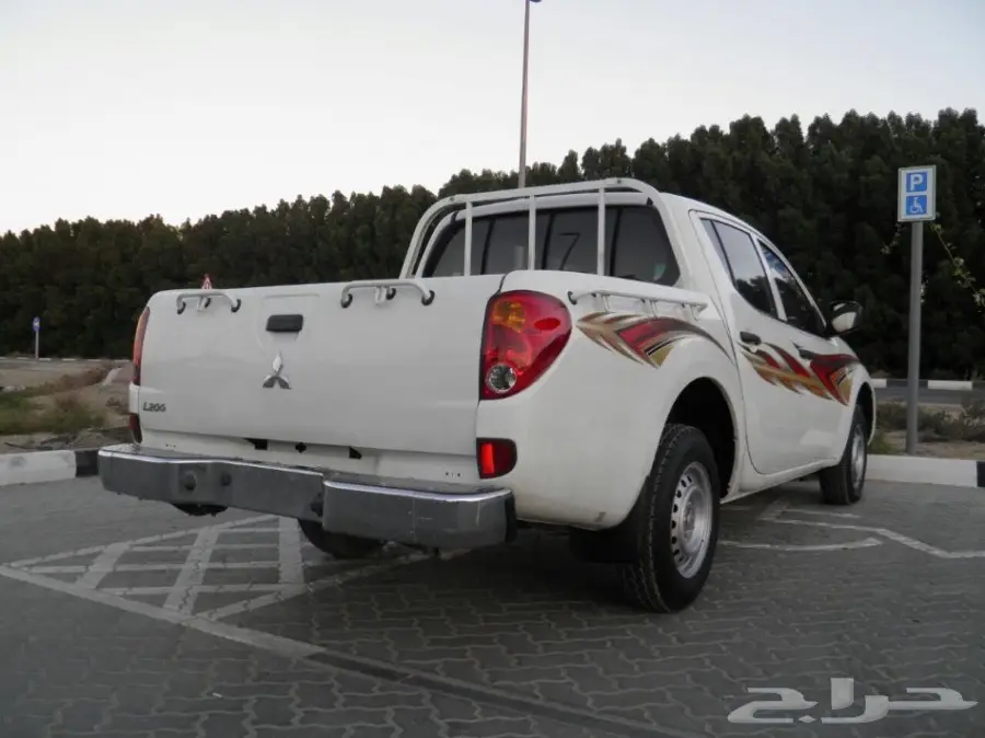 ميتسوبيشي L200 2013 - حالة ممتازة! (image 12)
