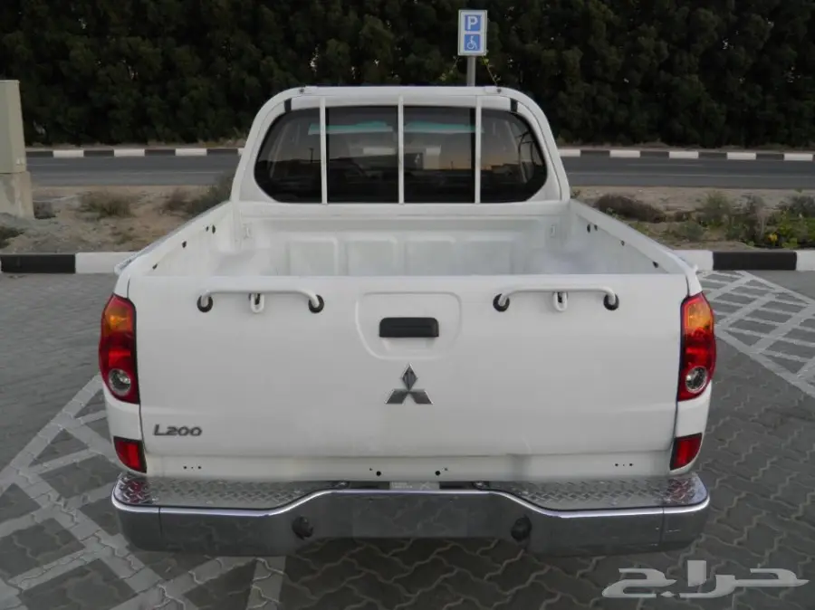 ميتسوبيشي L200 2013 - حالة ممتازة! (image 13)