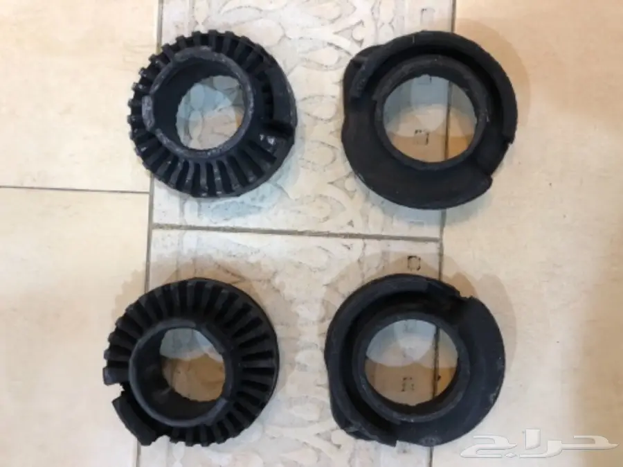 للبيع قطع كليزلر ربلات وفرشه شنطه (image 1)