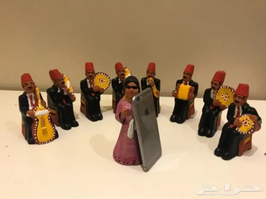 مجسم ام كلثوم وفرقتها  (image 1)