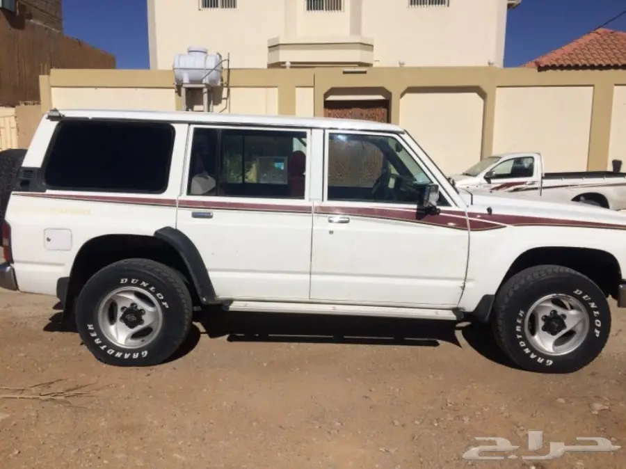 صالون م 96 مكينة لكزس