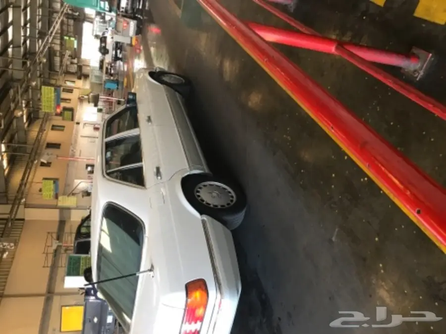 مرسيدس 560 - فرصة لا تعوض! (image 1)