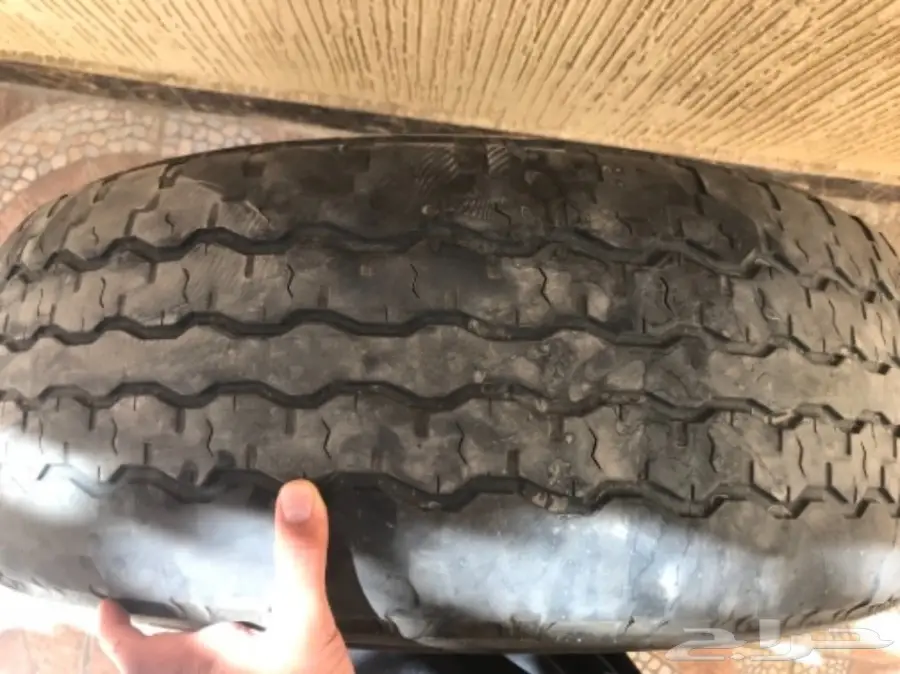 للبيع كفرات صالون مقاس 16 (image 1)