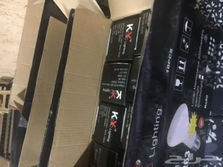 بيع كمية كبيرة من اللمبات الزينة - فرصة لا تعوض!