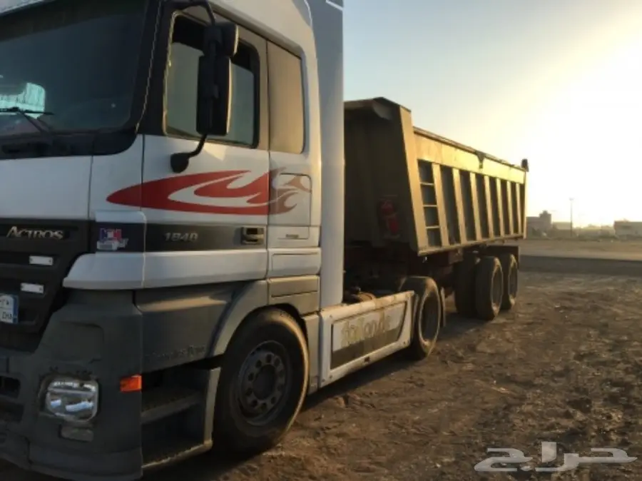 للبيع اكترس مع صندوق وسطحه (image 3)