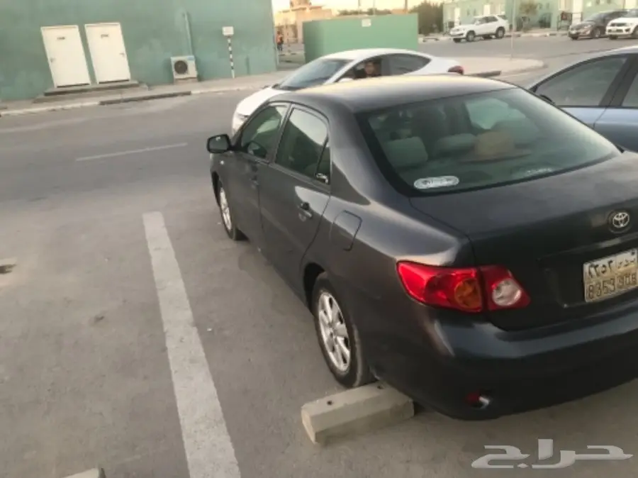 Toyota corolla 2010  (image 1)