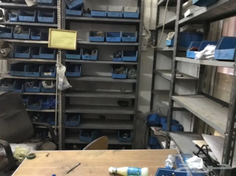 رفوف مستعملة للبيع 