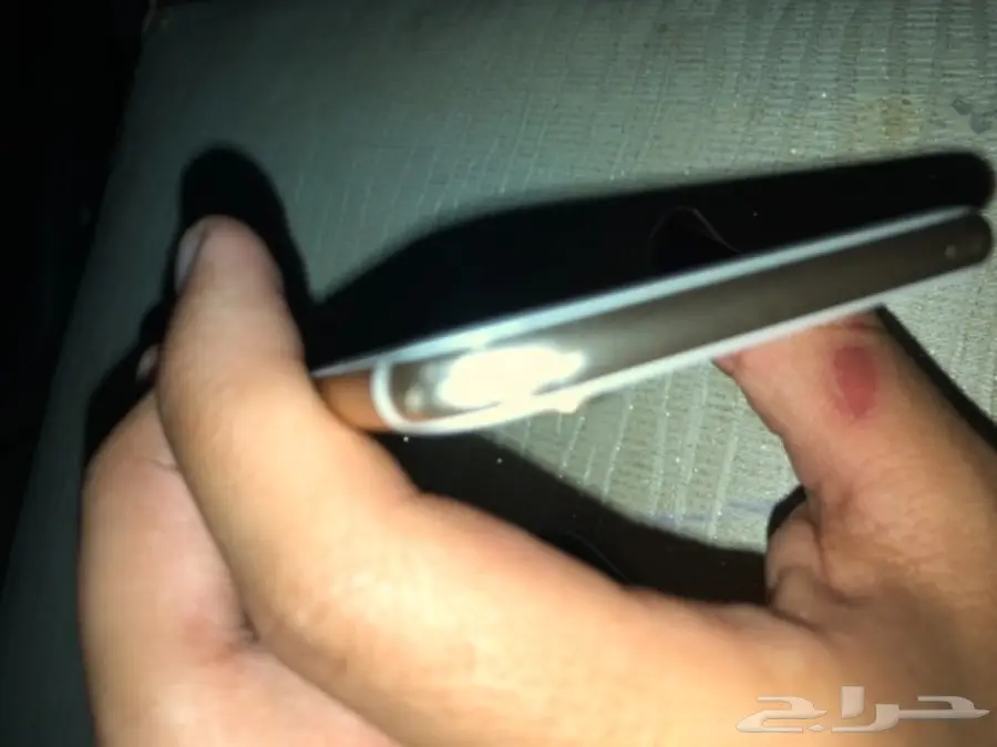 ايفون 6s للبيع على السومة نظيف تقريبا ويشتغل  (image 8)