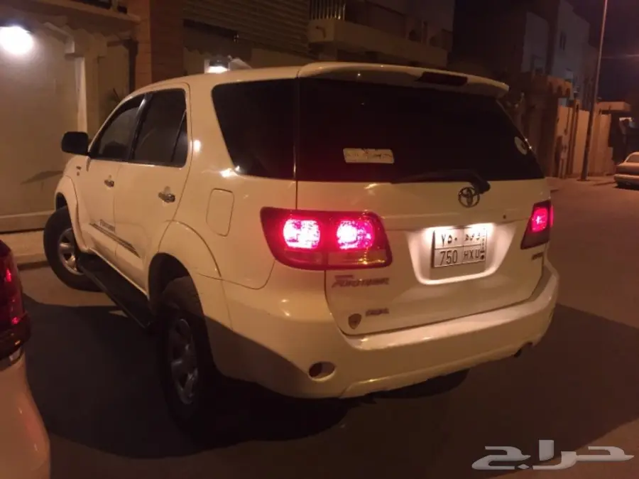 فورتشنر 4 سلندر دبل ثلاث مراتب مكيفين