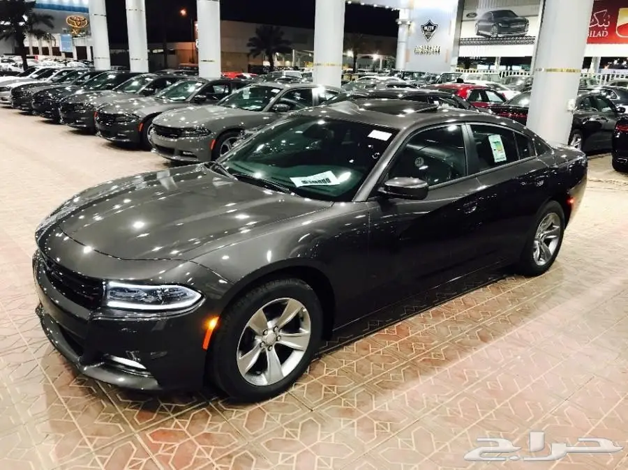 تشارجر - SXT 2 - فتحه شاشه - 2018 - سعودي (image 10)