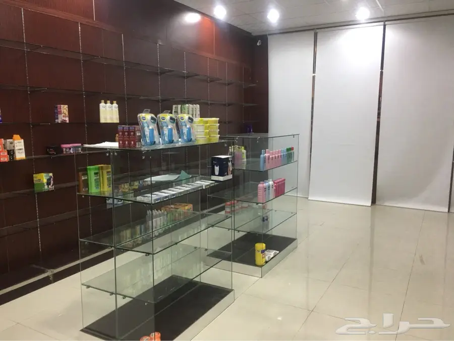 ديكور صيدليه ومكيفات للبيع نجران العريسه (image 3)
