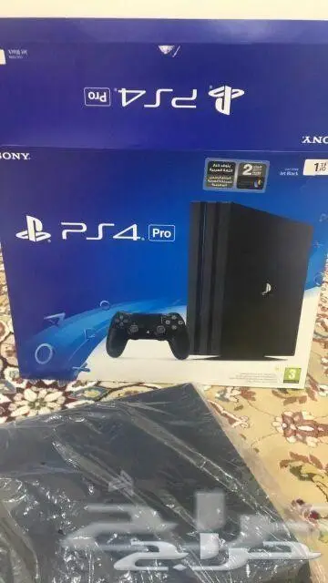 للبيع سوني4 برو شبه جديد