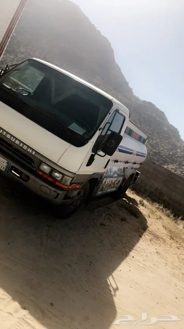 للبيع مستوبيشي وايت 2001 شاص طويل نضيف 