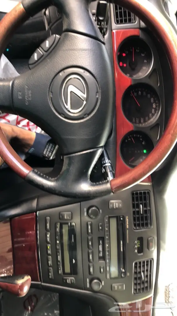 لكزس للبيع او البدل   (image 6)