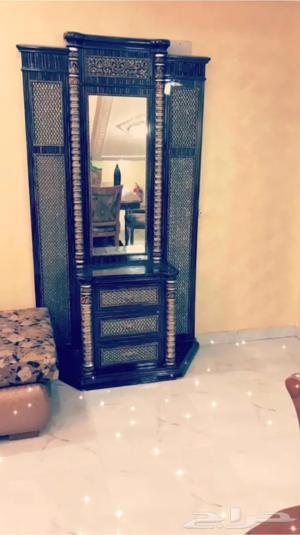 مجموعة أثاث تركي فاخرة - للبيع (image 1)