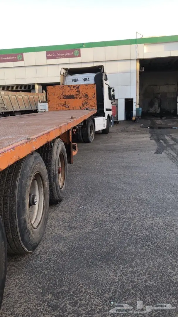 للبيع عدد2 مرسيدس اكتروس  (image 1)