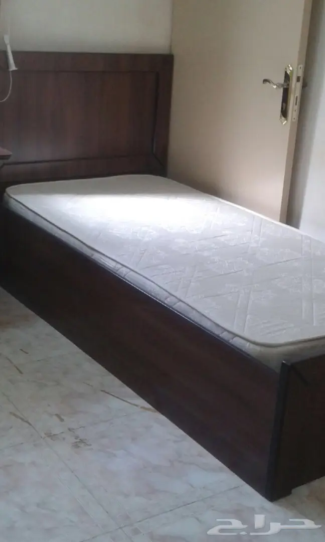 اثاث منزلي حديث بحاله ممتازه  (image 19)