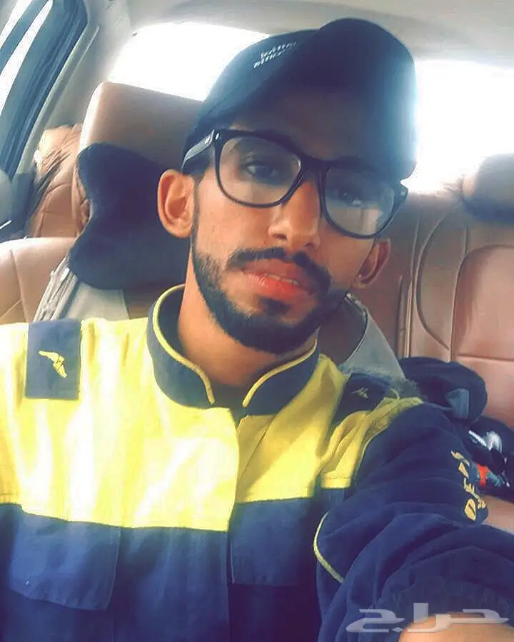 ميكانيكي. متنقل صيانة سيارتك امام بيتك 