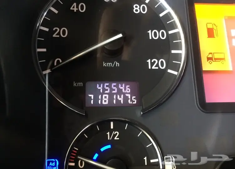 للبيع اكتروس 1841 موديل 2009 بطاقه جمركيه جده (image 23)