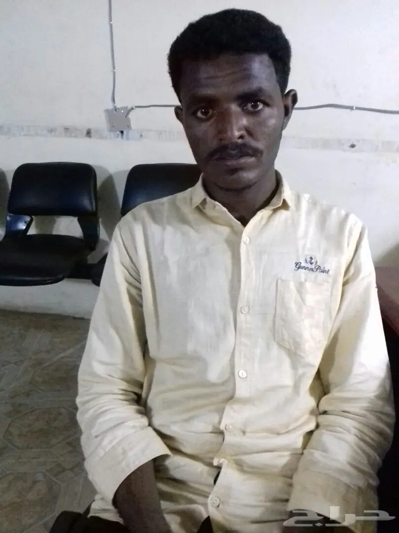 عامل راعي غنم سوداني يعرف يسوق