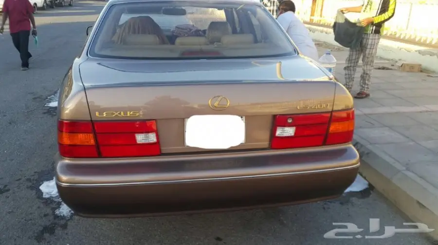 لكزس LS 400 (image 3)