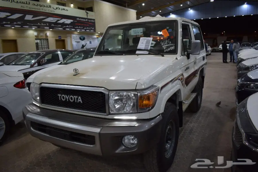 تويوتا لاندكروزر ربع (كبسوله) 2018 سعودي (image 2)