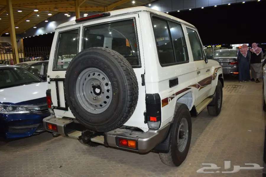 تويوتا لاندكروزر ربع (كبسوله) 2018 سعودي (image 6)
